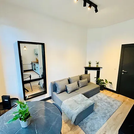 Cosy Station * לייז'