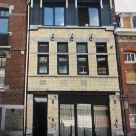 Cosy Station דירה *